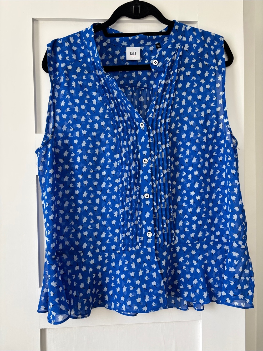 Size L CAbi Style 5530 Electric Blouse